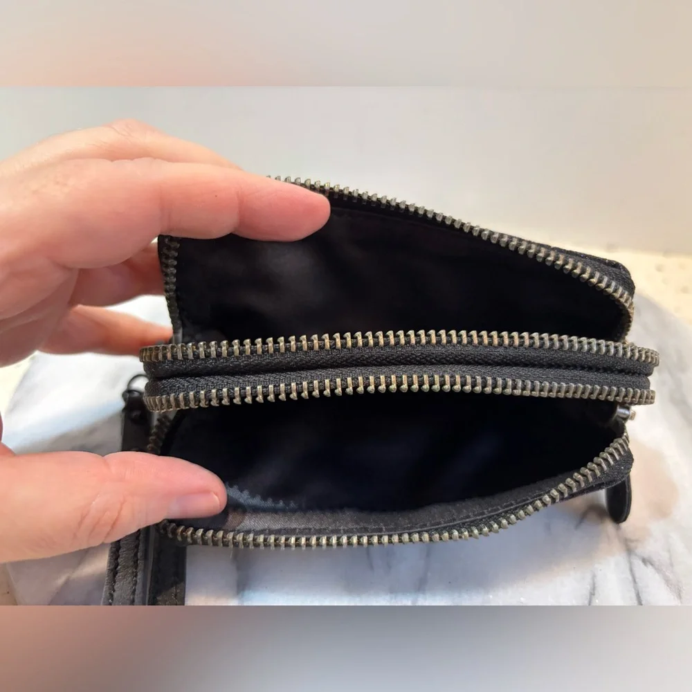 Juicy Couture‎ Black Glitter Wristlet Bag Wallet